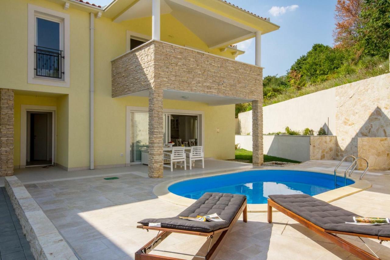فيلا House Sunny Rock Baska المظهر الخارجي الصورة